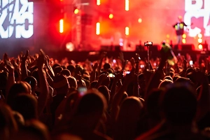 Билеты на спектакли и концерты в Петербурге подорожали на 25%

