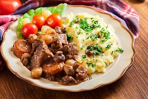 Сало, бекон и синий картофель: Диетолог раскрыла секреты зимнего меню