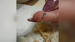 Семья из Москвы нашла лезвие в пельменях из «Перекрёстка»