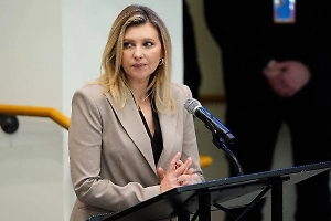 Маникюр жены Зеленского стал «горячей» новостью на фоне блэкаутов и взбесил украинцев