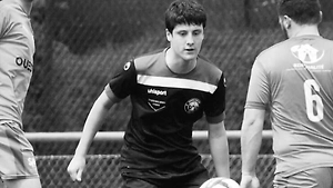 Последнее селфи: Известный футболист трагически погиб на отдыхе с невестой в Таиланде