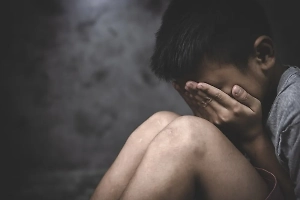 Пропавший на ж/д станции мальчик целый год был в рабстве у мужчины: детали адской истории