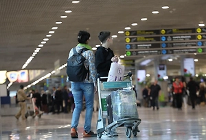 Самолёт Utair прилетел из Дубая в Москву без 135 чемоданов пассажиров