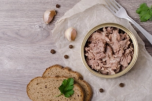 Непутёвый вор пообедал на месте преступления и забыл свои документы