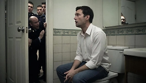 В Полтаве сотрудники ТЦК силой мобилизовали мужчину, который прятался от них в туалете