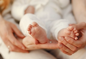 Ещё один младенец едва не стал инвалидом в скандальном роддоме в Петербурге