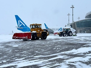Аэропорты Внуково, Домодедово и Жуковский работают штатно вопреки снежной буре