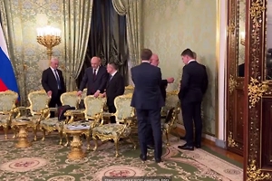 Юнашев назвал примечательным состав делегации РФ для переговоров с лидером Сирии