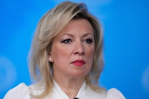 Захарова назвала снос памятника освободившим Освенцим дорогой к нацизму в Польше