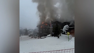 Роскошный отдых Галкина* в Куршевеле оказался под угрозой из-за мощного пожара в отеле