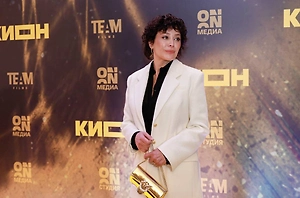 Актрисе Волковой пришлось расстаться с шикарными локонами из-за роли в «Скорой помощи»