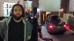 Машина несколько раз протаранила двери синагоги в Нью-Йорке, водителя задержали