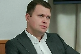 С развитием цифровых технологий появляются новые инструменты для поиска. Например, в Москве действует специализированный онлайн-сервис по поиску пропавших людей, куда столичные больницы ежедневно передают информацию о пациентах, которые не смогли сообщить о себе при госпитализации. Поиск в этой базе данных осуществляется по описанию: полу, примерному возрасту, росту, телосложению и деталям одежды. Аналогичные электронные сервисы начинают внедряться и в других регионах России. В Московской области на портале «Госуслуг» также появилась возможность онлайн-поиска среди пациентов, экстренно поступивших в стационары. 