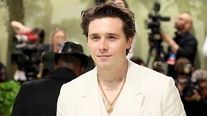 Психолог назвала «соплями от-кутюр» жалобы Бруклина Бекхэма на звёздных родителей