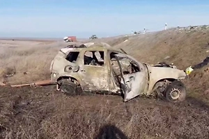 Три человека заживо сгорели в легковушке после страшного ДТП на донской трассе