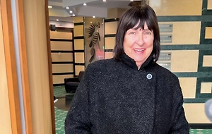 Француженка в 83 года: Лолита показала фото матери, но подписчики не поверили в её возраст