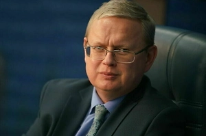 Бельгийский премьер сказал, что у Европы есть выбор сегодня: быть довольным вассалом Америки или быть несчастным рабом Америки. Ни вассал, ни раб ссориться не может, это не та позиция. Поэтому европейцы будут Трампа вылизывать, он будет над ними глумиться. Задача и Англии, и США, хотя и по разным причинам, в отношении континентальной Европы одинакова — превратить её в руины.