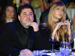 Бывшая жена Александра Цекало Виктория прячет от него детей в Латвии