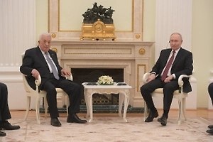 Путин заявил Аббасу о готовности России направить $1 млрд в Совет мира на нужды Палестины