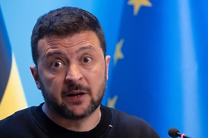 Украинцы назвали Зеленского щеглом за смену решения о поездке в Давос