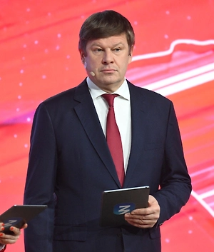 Сделать цены на фитнес-абонементы прозрачными — это справедливо, ведь фитнес-клубы, как и многие услуги, бывают разного уровня: премиум, среднего класса и бюджетные. Люди имеют право заранее знать и понимать, сколько стоит та или иная услуга, чтобы сделать осознанный выбор.