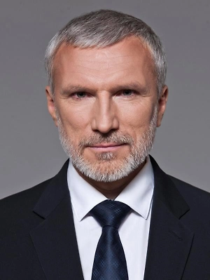 Если уж не получилось запустить свою лапу в американские 800 миллиардов долларов, которые США обещали выделить Украине, то — с паршивой овцы хоть шерсти клок — украсть еврочиновники хотят хотя бы с выдуманного проекта — трибунала над Россией.