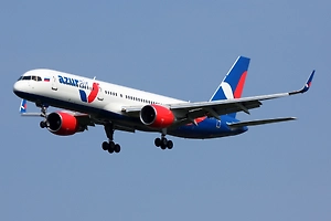 Azur Air сократит штат на 6% после проверок и жалоб на постоянные задержки рейсов