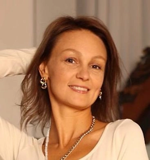 При потреблении травяных чаёв важно избегать крайностей, так как даже полезными напитками можно злоупотребить. Человек, увлекаясь такими чаями, может неосознанно навредить себе, особенно если у него есть недиагностированные проблемы со здоровьем.