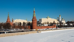 Кремль не располагает информацией о возможных неофициальных встречах РФ, США и Украины