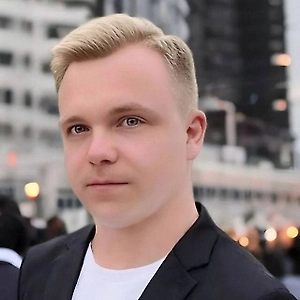 Существует прямая и научно доказанная связь между такими чертами характера, как самолюбие, импульсивность, агрессия, циничность в подростковом возрасте, и последующим развитием алкогольной зависимости.