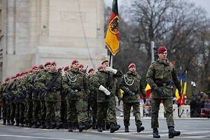 МИД: Берлин строит мощную армию под предлогом сдерживания России