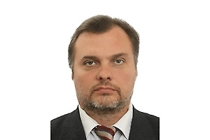 Итоговая ситуация будет зависеть от множества факторов: характера таяния снега, температуры воздуха, состояния почвы, работы гидротехнических сооружений и других условий. У нас есть несколько потенциально опасных в этом смысле регионов, которые с приходом весны может затопить очень и очень сильно, как когда-то было в Орске.