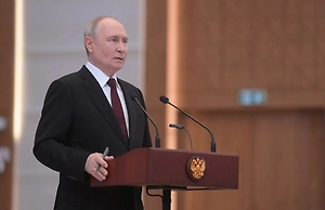 «Самое главное — воспитание»: Путин рассказал учителям, на чём строится отношение к жизни