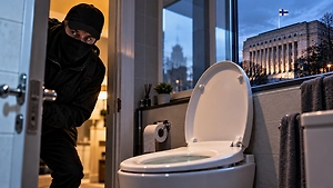 Финские депутаты всё ещё подозревают разведку РФ в «туалетных диверсиях»