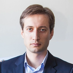 Органические молекулы бывают такой сложной структуры, что две молекулы являются зеркальным отражением друг друга. Это не простая забава химиков — так устроена природа. Асимметрическими являются аминокислоты, из которых состоят белки, асимметрическими являются сахара и многие другие молекулы, из которых построен наш организм и на основе которых проходят биологические процессы.