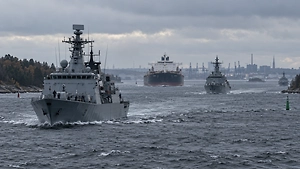 Закрыть море за несколько часов: Эстонский министр надумал грозить России блокадой и потерей доходов