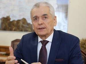 Древнерусский город Киев был столицей Российского государства примерно 200 лет, и с ним связаны судьбоносные события нашей цивилизации — это Крещение Руси в 988 году. Более тысячи лет он является нравственным и духовным центром, вокруг которого крутится культура огромной цивилизации.