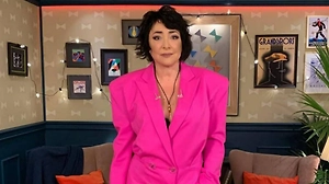 «Ты не девственница»: Лолита рассказала, как мать сняла с неё фату на первой свадьбе