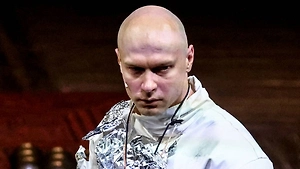 Юра Борисов прощается с Гамлетом: В МХТ объявили о неожиданной замене актёра