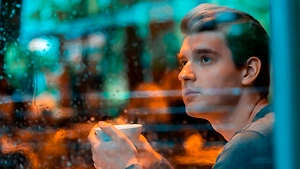 Октябрь включил ностальгию? Почему осенью тянет к бывшим, родителям и старым привычкам