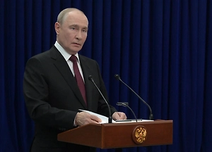 Путин заявил об успешном создании зоны безопасности у границ России