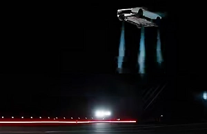 «Фокус дома можно повторить»: Летающую Tesla сравнили с надутым шариком