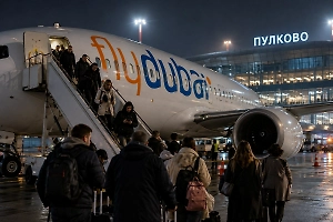 32 самолёта задержаны, 11 ушли на запасные аэродромы: что происходит в Пулково из-за 135 БПЛА