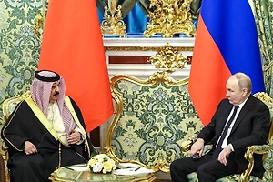 Лавров передал королю Бахрейна большой привет от Путина