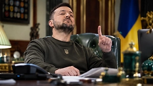 Зеленский заявил о возобновлении обмена разведданными с США