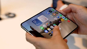 1,7 млн за складной смартфон! Семь iPhone Duo принесли московскому продавцу около 10 млн рублей