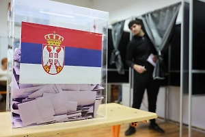 МИД России изучит доклады наблюдателей после победы оппозиции в Сербии