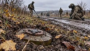 ВС РФ за неделю обезвредили более 300 мин и боеприпасов на дорогах к Алёшкам