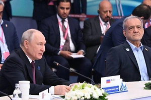 Третья встреча за год: Путин поприветствовал Пезешкиана на саммите экспортёров газа