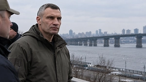 Кличко сообщил о планах построить новые переправы через Днепр за миллиард гривен